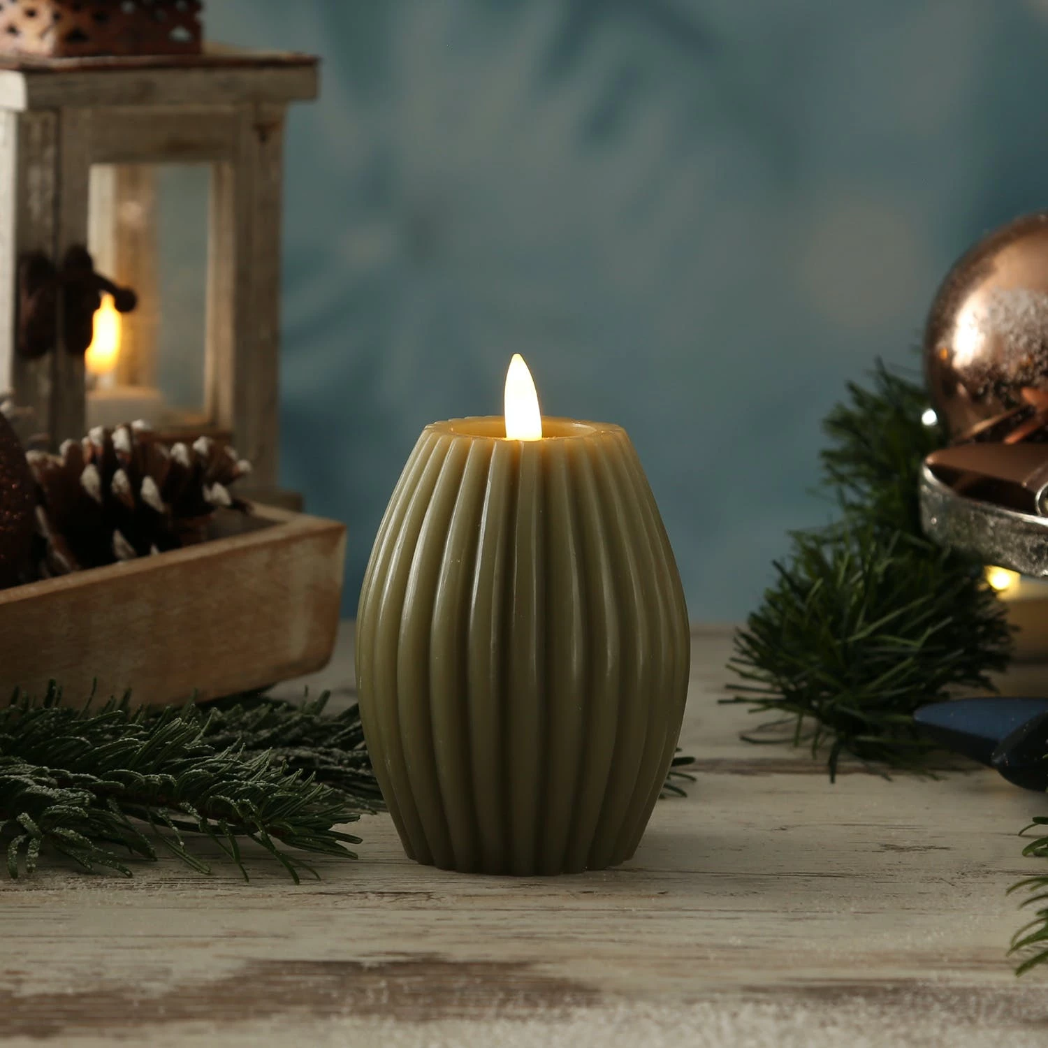 Null LED Kerze Liv Echtwachs Mit Rillen Gerillt Flackernde Flamme H: 12cm Timer Grün – Bild 6