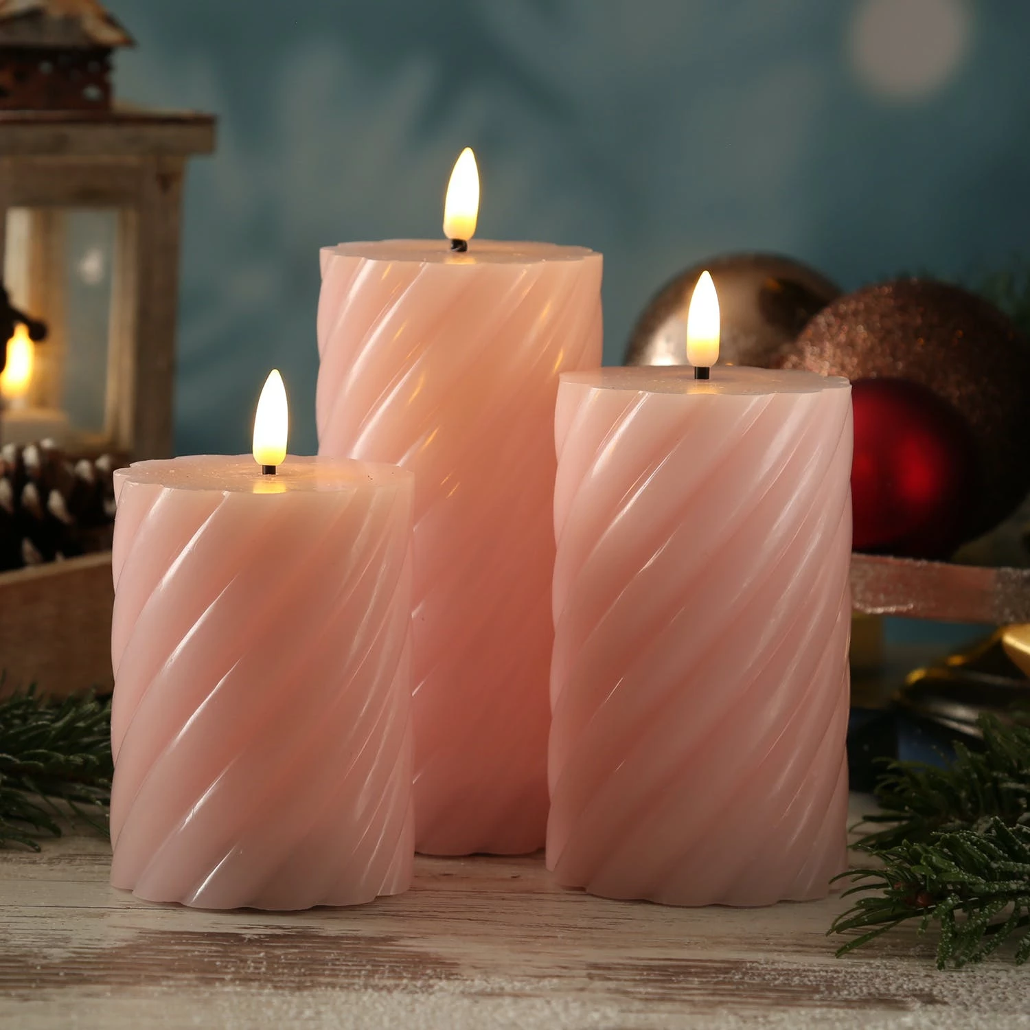 Null LED Kerze Swirl Echtwachs Gedrehte Stumpenkerze Flackernd H: 15cm Timer Rosa – Bild 7