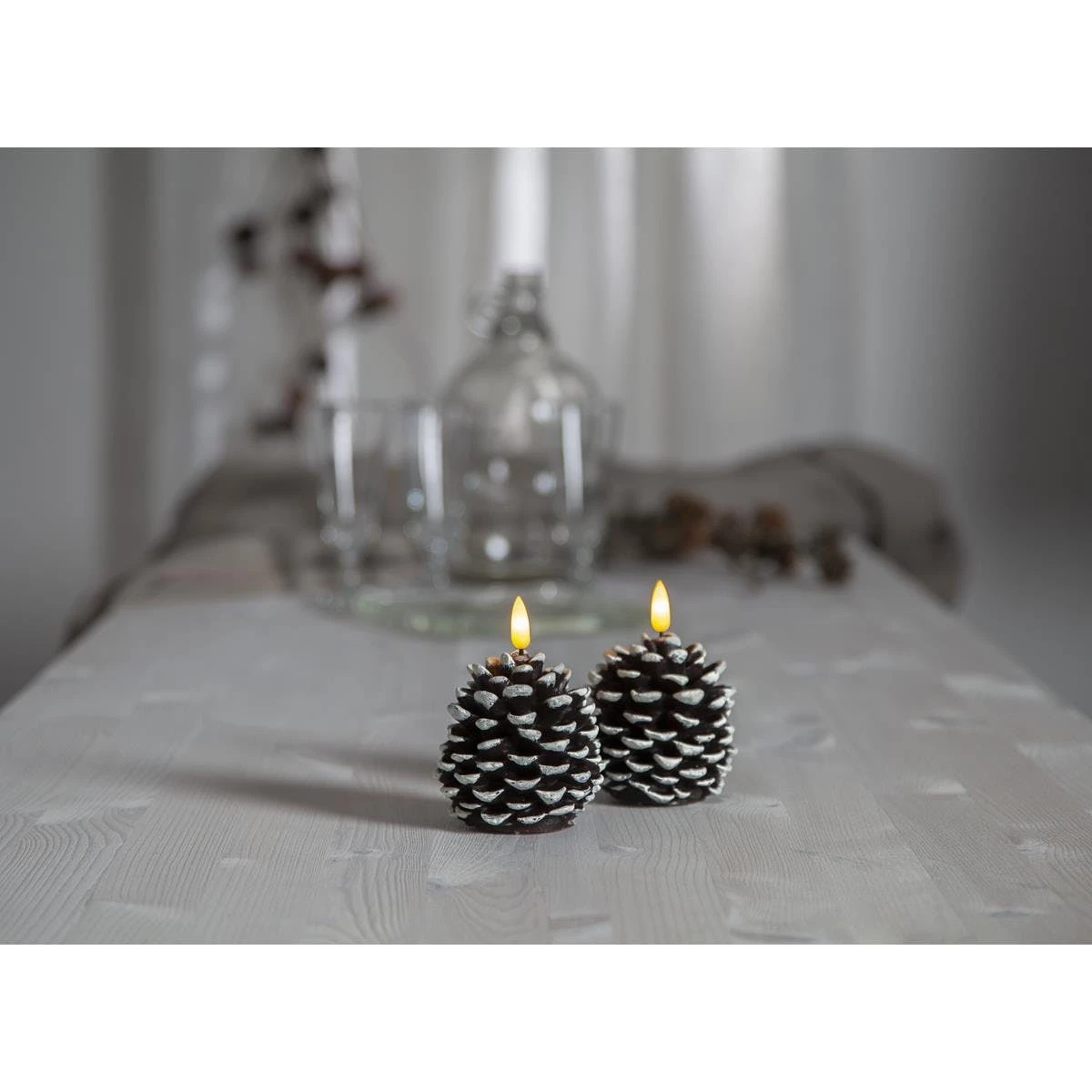 Null LED Kerze Kieferzapfen Tannezapfen Echtwachs H: 10,5cm D: 8cm Timer Braun – Bild 6