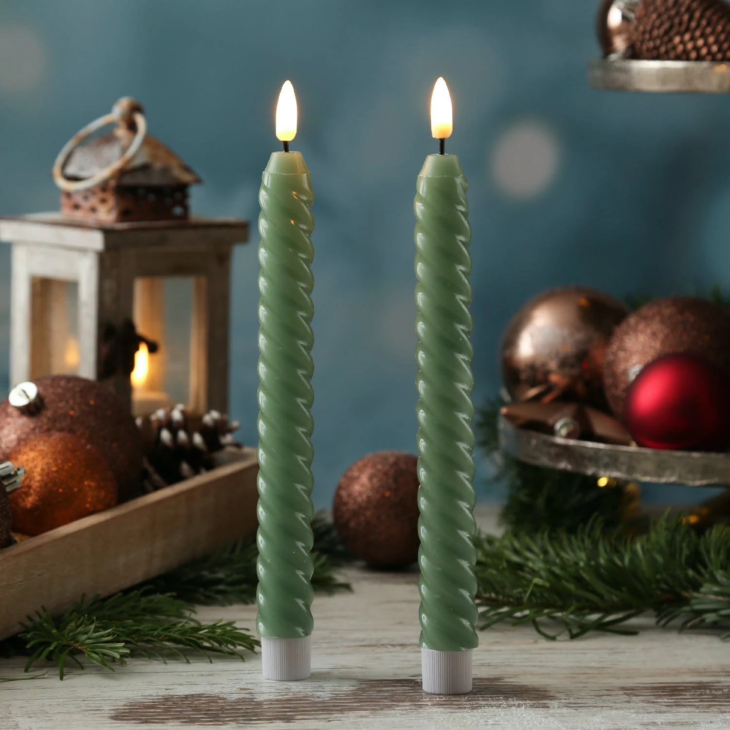 Null LED Stabkerzen Twist Tafelkerzen Gedreht Echtwachs Flackernd 25cm Timer Grün 2St – Bild 6
