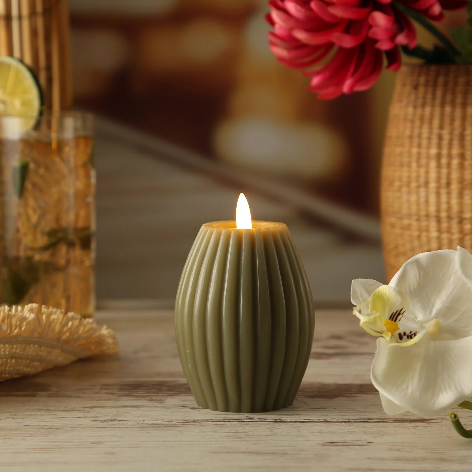 Null LED Kerze Liv Echtwachs Mit Rillen Gerillt Flackernde Flamme H: 12cm Timer Grün – Bild 7